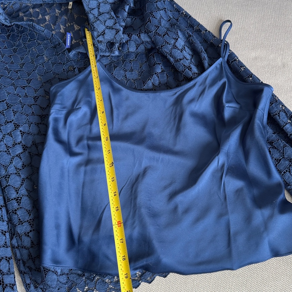 Ellie Tahari Geo Lace Button Shirt Sea Blue Size XS - Picture 14 of 14